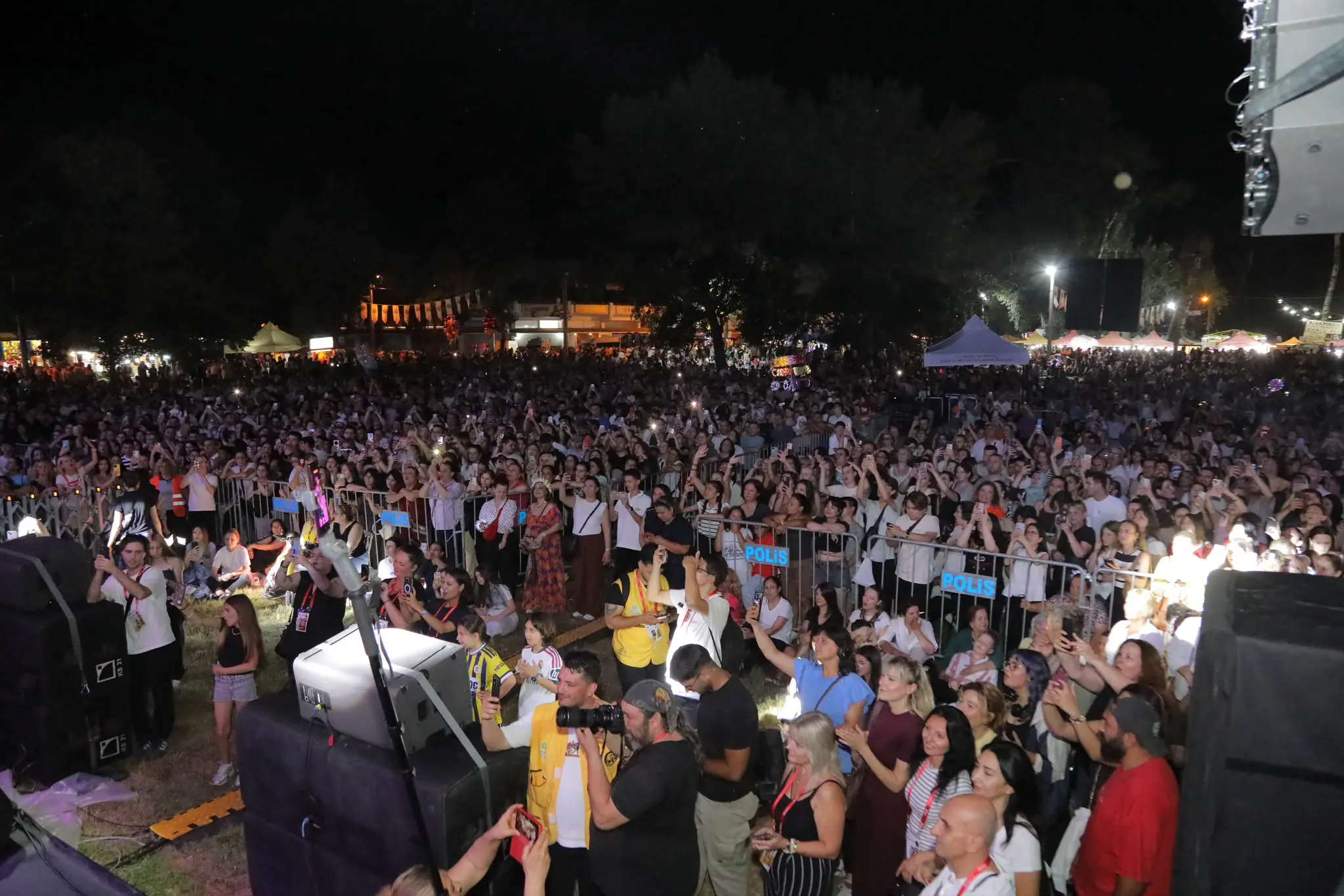 KIRKPINAR’DA 90’LAR RÜZGARI  galeri görseli